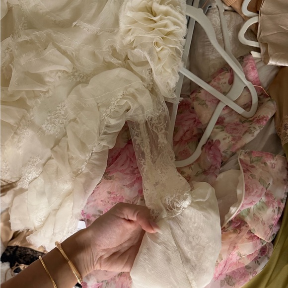 Cream Ruffled Blouse ASOS luxe - Picture 5 of 5